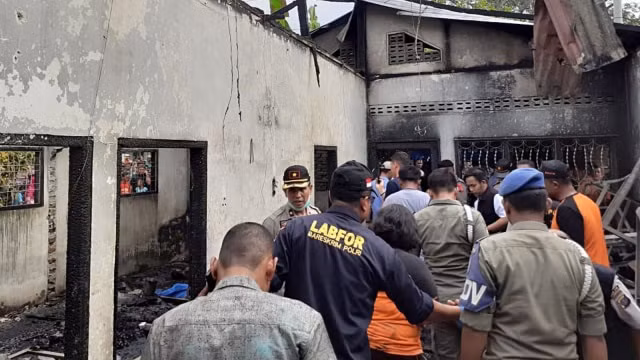 Thế giới ngày qua: Cháy nhà máy diêm ở “xứ vạn đảo”, ít nhất 30 người thiệt mạng