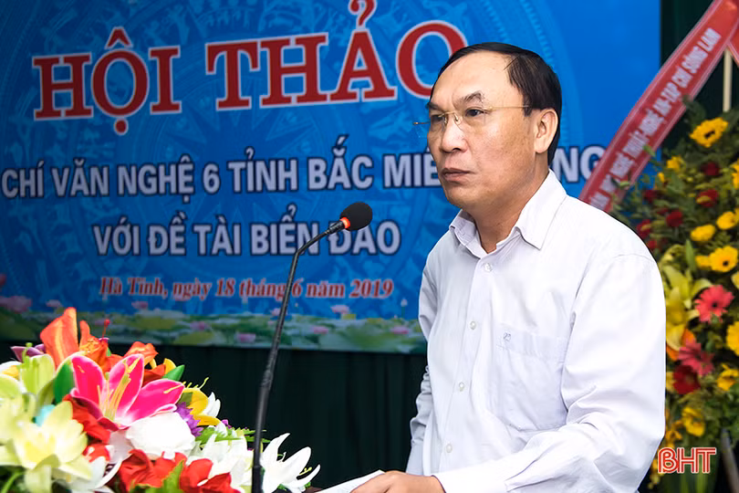 Văn học nghệ thuật cần khai thác sâu hơn đề tài biển đảo
