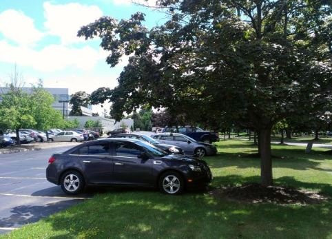 Cách bảo vệ hiệu quả cho xe dưới trời nắng nóng