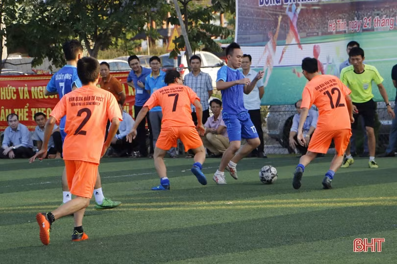 Tranh tài Hội thao thi đua Khối Kinh tế - Kỹ thuật Hà Tĩnh