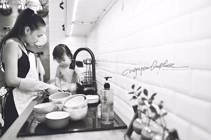 “1001 cách” sáng tạo đĩa thức ăn cho con của mẹ 8X Sài Gòn