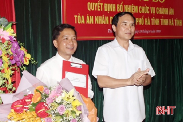 TAND tỉnh Hà Tĩnh công bố quyết định bổ nhiệm 7 thẩm phán