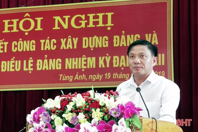 Tùng Ảnh tổng kết công tác xây dựng Đảng và thi hành Điều lệ Đảng