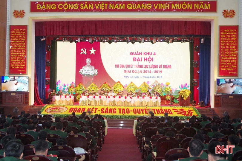 Bộ Tư lệnh Quân khu 4 tuyên dương 2 tập thể, 5 cá nhân lực lượng vũ trang Hà Tĩnh