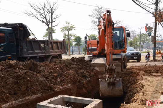 Khơi thông mặt bằng, dự án hạ tầng đô thị Hương Khê tăng tốc thi công