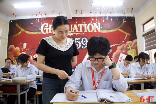 Khi học bạ không còn là “phao cứu sinh”