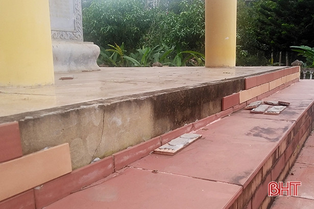 Cảnh tượng buồn ở Di tích lịch sử quốc gia Trường Cấp 2 Hương Phúc