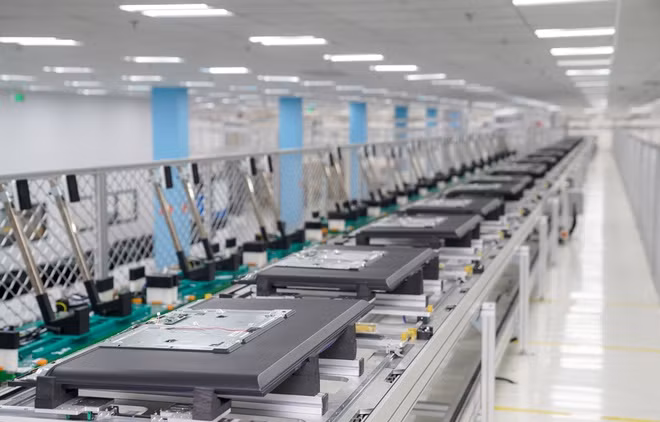 Khám phá dây chuyền sản xuất TV Vsmart