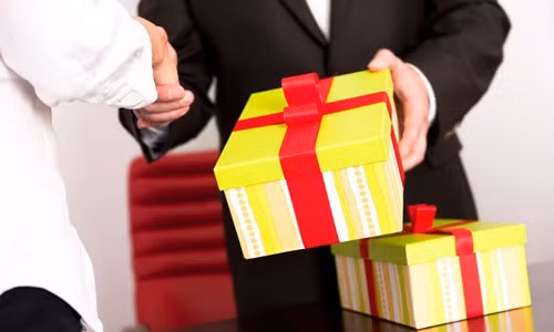 Cấm biếu, tặng quà Tết cho lãnh đạo dưới mọi hình thức