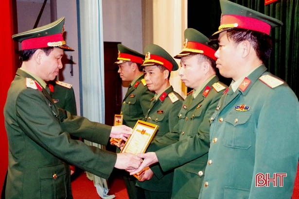 Hà Tĩnh triển khai nhiệm vụ quốc phòng - quân sự địa phương năm 2020