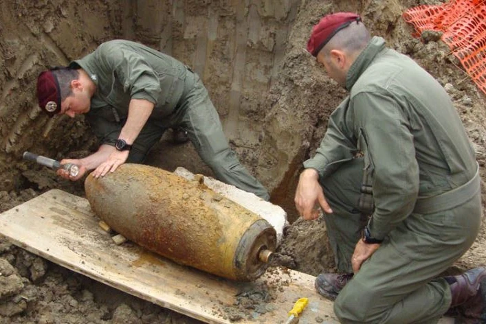 Italy triển khai cuộc di tản ‘lớn nhất trong thời bình’ do quả bom Thế chiến II