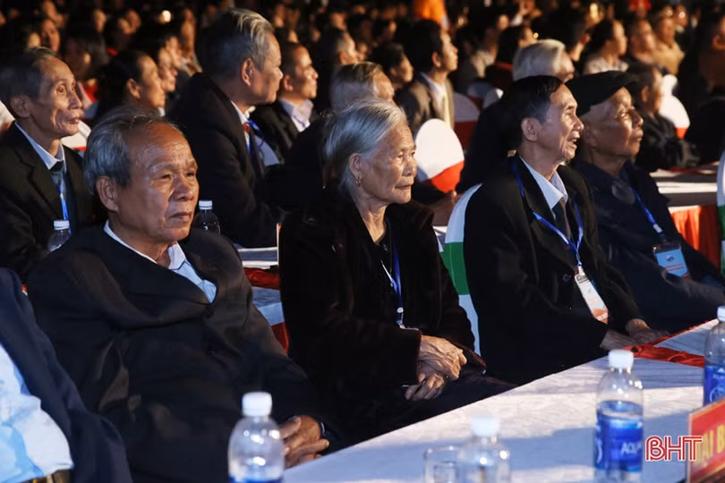 Long trọng kỷ niệm 550 năm thành lập huyện Thiên Lộc - Can Lộc, đón bằng công nhận huyện NTM