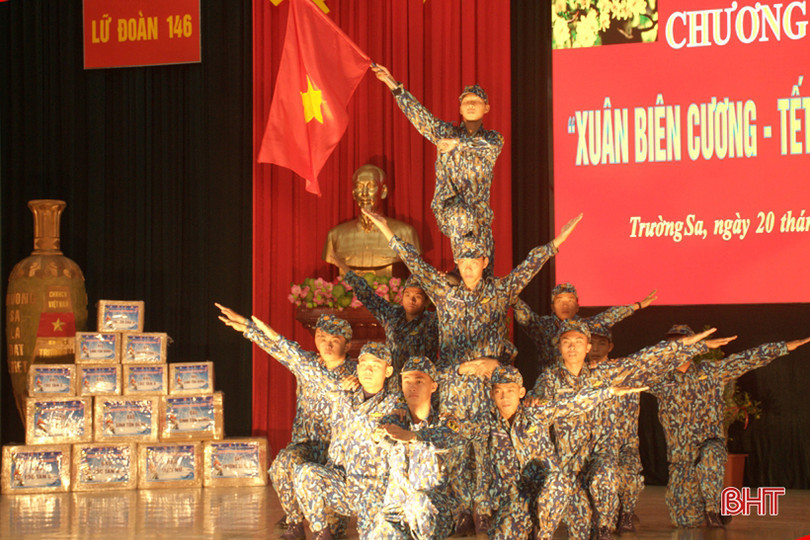 Gửi tấm lòng đồng bào cả nước tới Trường Sa