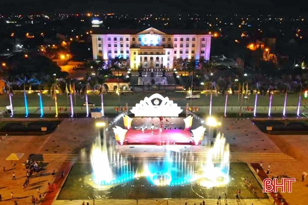 Hà Tĩnh đón năm mới 2020 với chương trình nghệ thuật và hòa âm ánh sáng