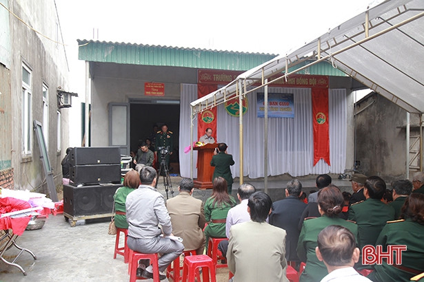 Trao nhà tình nghĩa cho hội viên Hội truyền thống Trường Sơn Hà Tĩnh