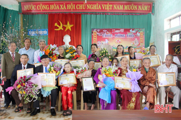 Hà Tĩnh có 354 cụ tròn 100 tuổi vào năm 2020