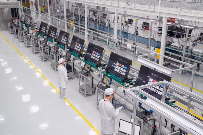 Khám phá dây chuyền sản xuất TV Vsmart