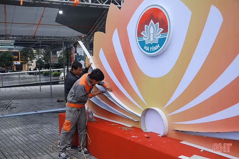 Nhộn nhịp chuẩn bị cho Lễ hội Cam và các sản phẩm nông nghiệp Hà Tĩnh lần thứ 3