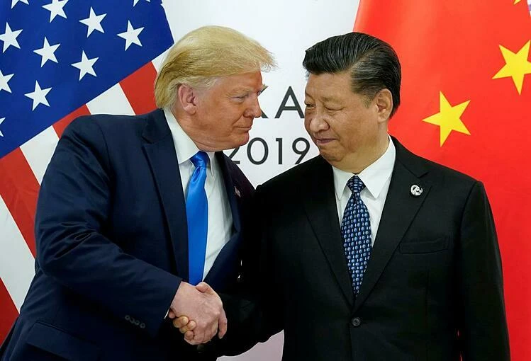 Tổng thống Mỹ Donald Trump và Chủ tịch Trung Quốc Tập Cận Bình tại Hội nghị G20 ở Nhật Bản. Ảnh: Reuters Những biến động của kinh tế thế giới 2019