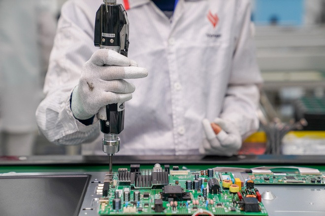 Khám phá dây chuyền sản xuất TV Vsmart