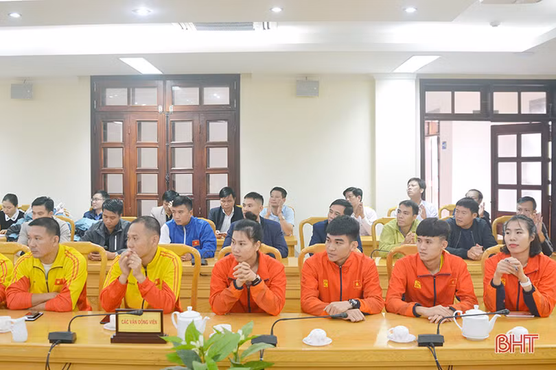 Hà Tĩnh tuyên dương, khen thưởng các VĐV đạt thành tích tại SEA Games 30