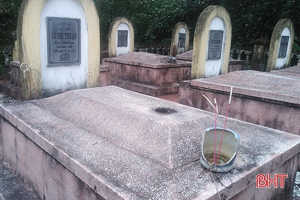 Cảnh tượng buồn ở Di tích lịch sử quốc gia Trường Cấp 2 Hương Phúc