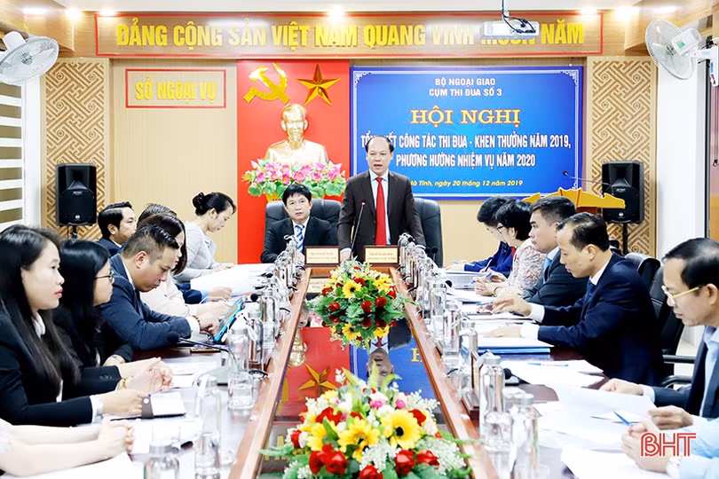 Cụm thi đua số 3 – Bộ Ngoại giao ký kết giao ước thi đua năm 2020