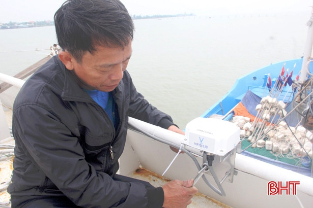 11 tàu cá ở Hà Tĩnh được gắn thiết bị giám sát hành trình theo quy định