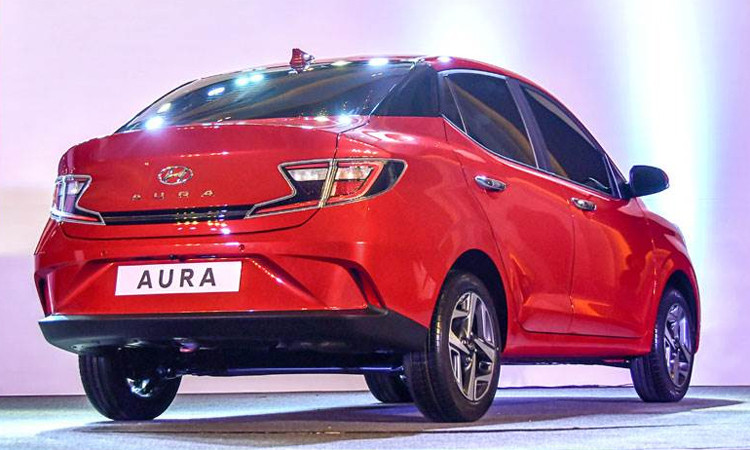 Hyundai Aura - xe sedan song sinh với i10 ra mắt ảnh 2 Hyundai Aura - xe sedan song sinh với i10 ra mắt