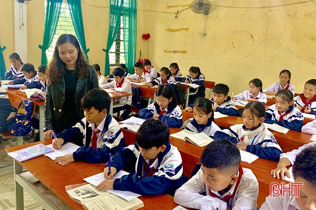 Nhặt được hơn 18 triệu đồng, nam sinh lớp 6 ở Hà Tĩnh tìm người trả lại