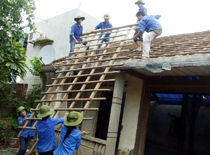 ĐVTN Hà Tĩnh tích cực giúp dân trong vùng Dự án Fomosa di dời tái định cư