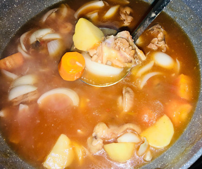 Gà nấu lagu cho ngày cuối tuần