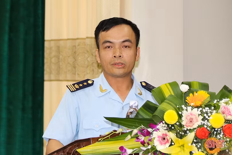 Trao quyết định bổ nhiệm Cục trưởng Cục Hải quan Hà Tĩnh