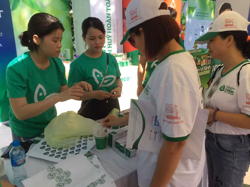 Thủ tướng Nguyễn Xuân Phúc phát động phong trào toàn quốc chống rác thải nhựa