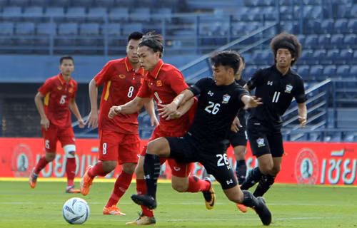 Tái ngộ Việt Nam tại King"s Cup 2019, tuyển Việt Nam sẽ ra sân với trang phục đỏ. Thái Lan - Việt Nam: Cuộc chiến vương quyền của bóng đá Đông Nam Á