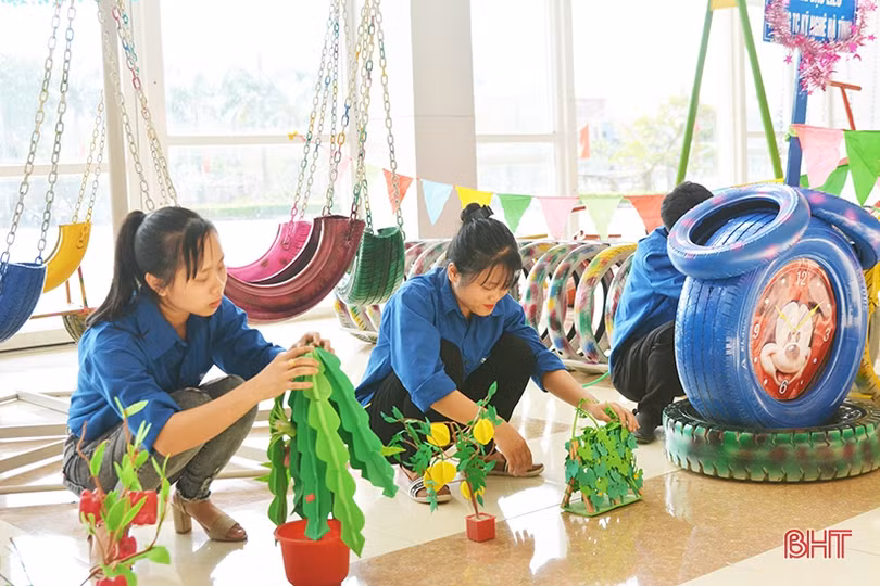 ĐVTN Hồng Lĩnh “hô biến” phế liệu trở thành đồ chơi trẻ em