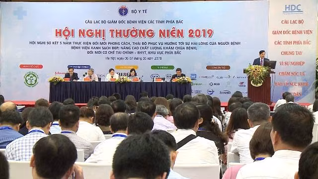 Để người bệnh hài lòng, Bộ trưởng Y tế chỉ rõ 6 việc các bệnh viện cần làm ngay