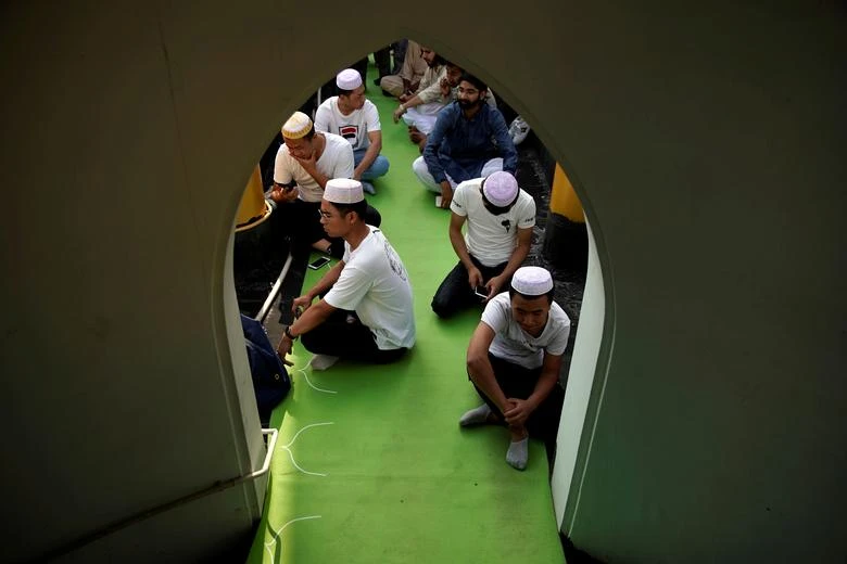 Người Hồi giáo khắp thế giới mừng kết thúc tháng ăn chay Ramadan