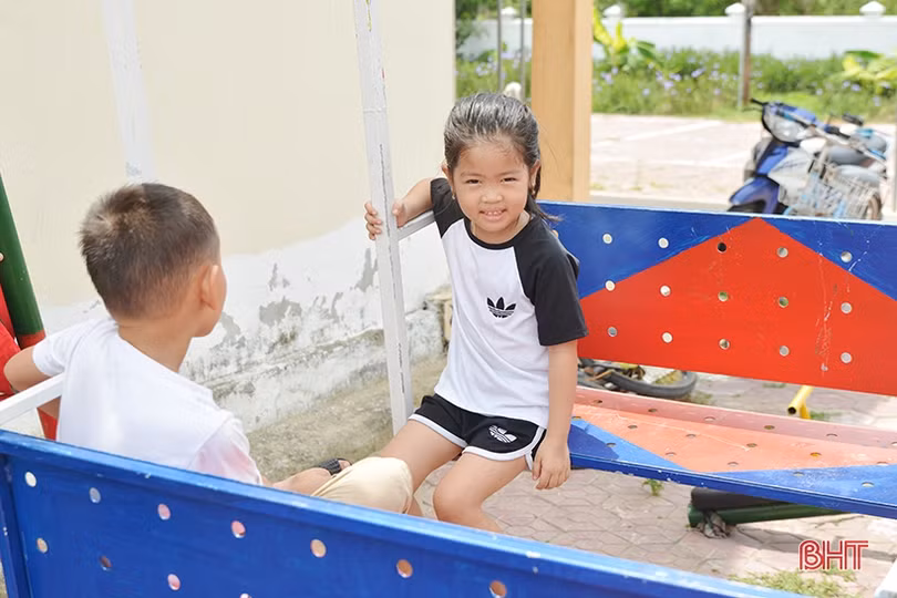 ĐVTN Hồng Lĩnh “hô biến” phế liệu trở thành đồ chơi trẻ em