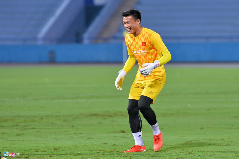 Phạm Tuấn Hải tập hăng say cùng U23 Việt Nam, sẵn sàng cho trận gặp Myanmar