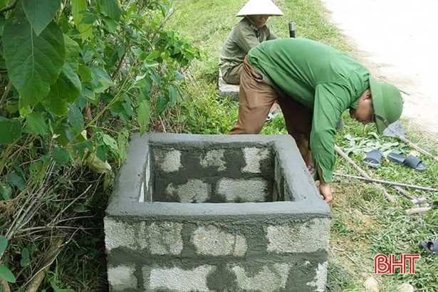 Hàng nghìn nông dân Hà Tĩnh ra quân làm sạch môi trường