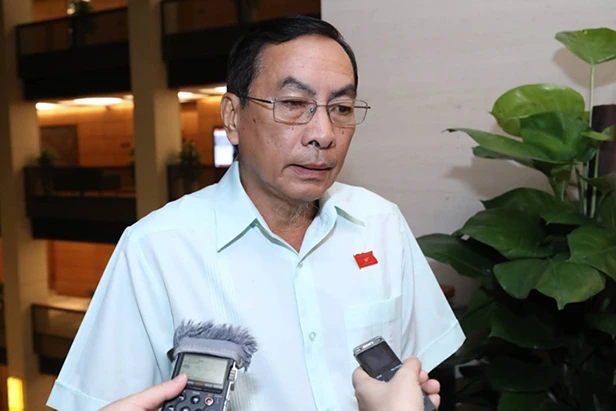 Quốc hội tiến hành chất vấn Bộ trưởng Bộ Xây dựng Phạm Hồng Hà