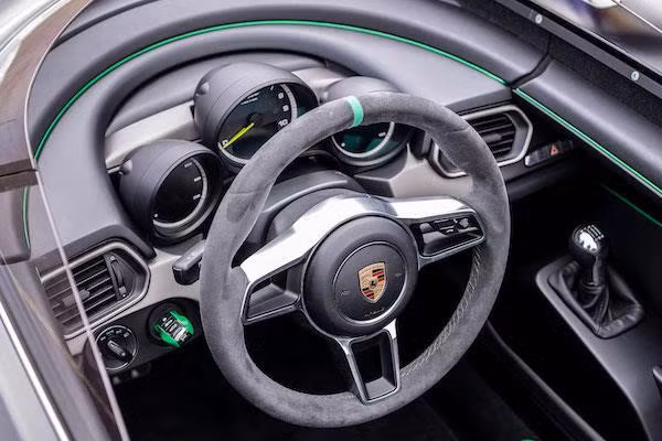 Chiêm ngưỡng mẫu xe thể thao hàng hiếm Porsche Boxster Berspyder