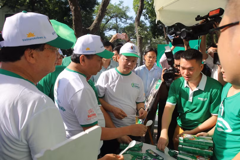 Thủ tướng Nguyễn Xuân Phúc phát động phong trào toàn quốc chống rác thải nhựa