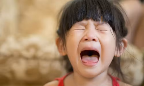 Con hay cáu giận, cha mẹ nên xem lại mình