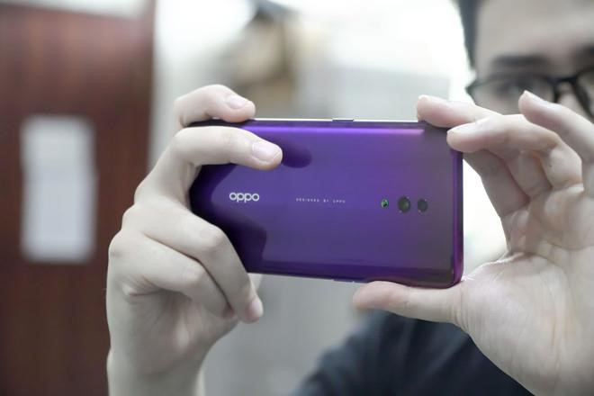 Oppo Reno bản cao cấp giá 21 triệu đồng ảnh 1 Oppo Reno bản cao cấp giá 21 triệu đồng