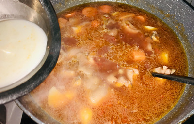 Gà nấu lagu cho ngày cuối tuần