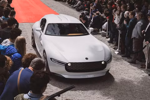 "Họ hàng" nhà Mercedes-Benz ra mắt siêu xe mạnh 1.200 mã lực ảnh 5 “Họ hàng” nhà Mercedes-Benz ra mắt siêu xe mạnh 1.200 mã lực