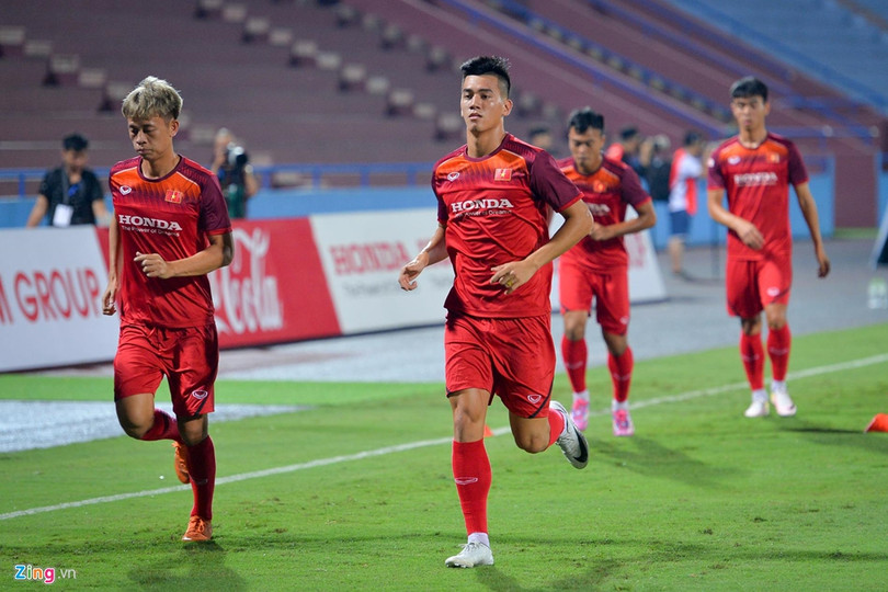 Phạm Tuấn Hải tập hăng say cùng U23 Việt Nam, sẵn sàng cho trận gặp Myanmar