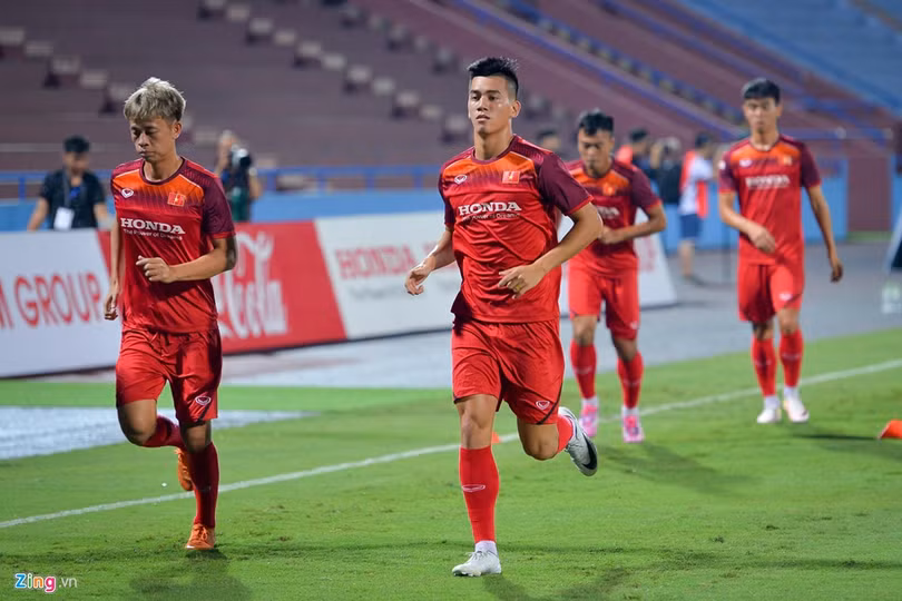 Phạm Tuấn Hải tập hăng say cùng U23 Việt Nam, sẵn sàng cho trận gặp Myanmar